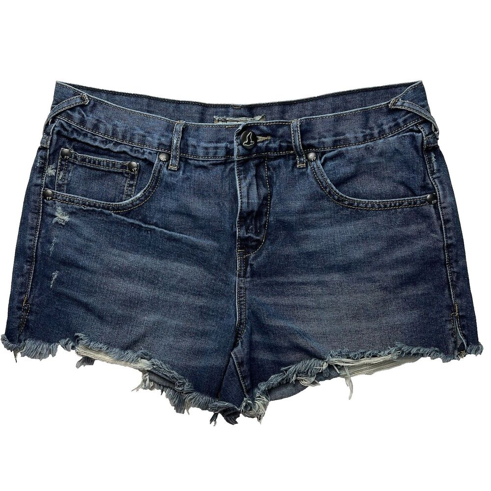 Womens Free People size 29 cut off frayed medium wash denim jean shorts distress